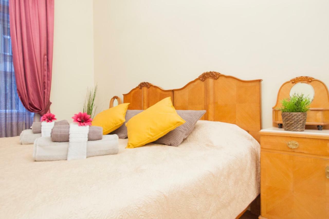 New York Palace View Apartment บูดาเปสต์ ภายนอก รูปภาพ