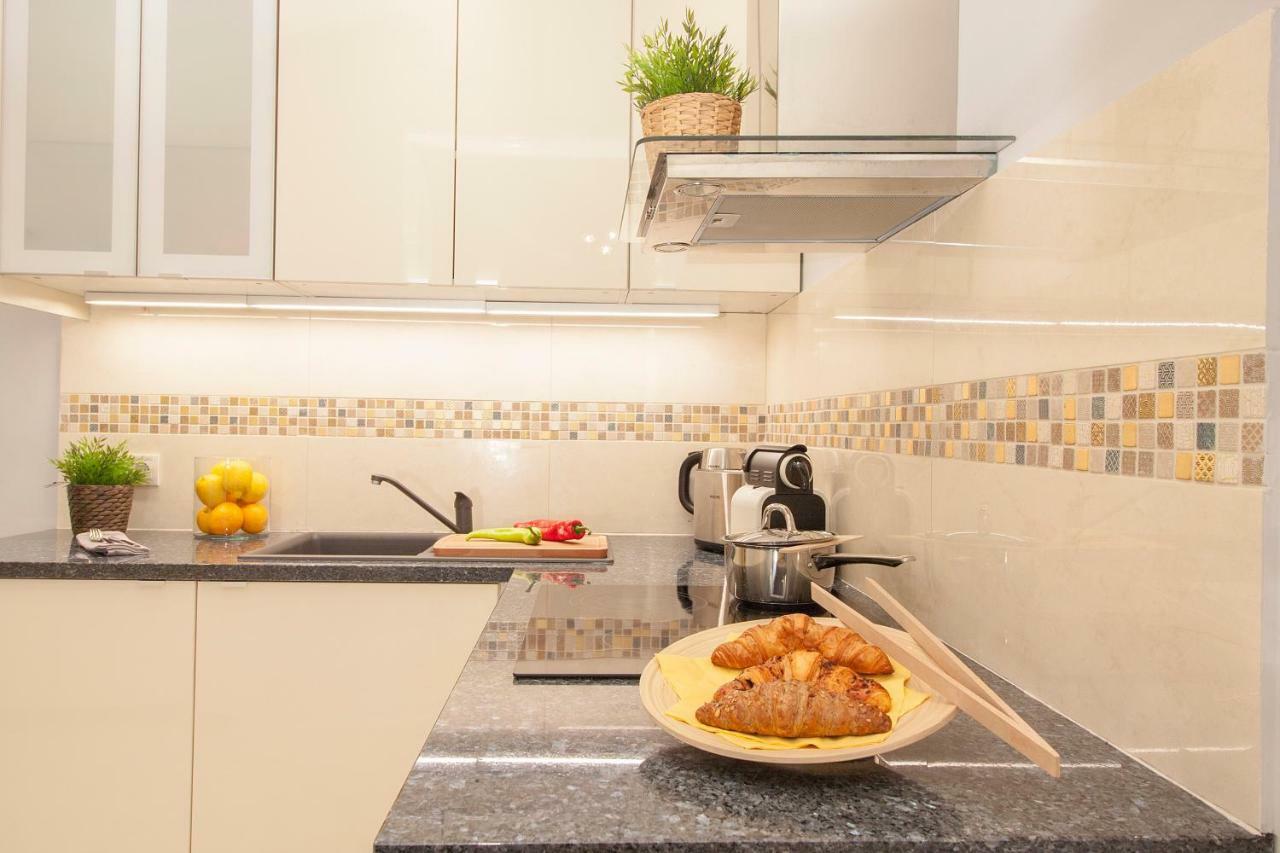 New York Palace View Apartment บูดาเปสต์ ภายนอก รูปภาพ