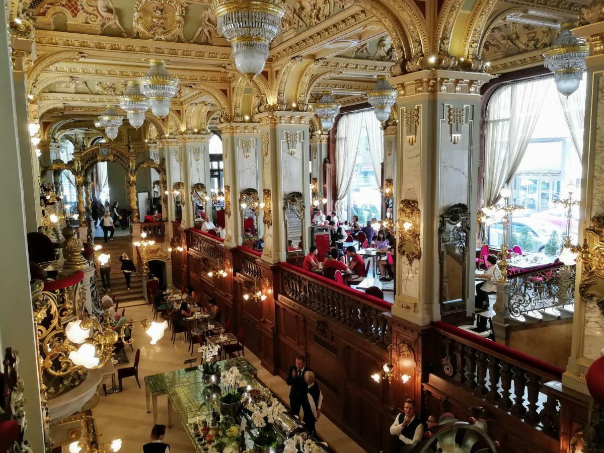New York Palace View Apartment บูดาเปสต์ ภายนอก รูปภาพ
